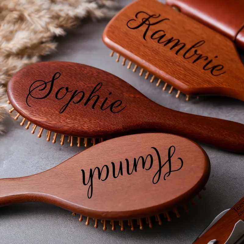 Hair Care Names - İşlemeli İsim Sandal Ağacı Saç Tarağı